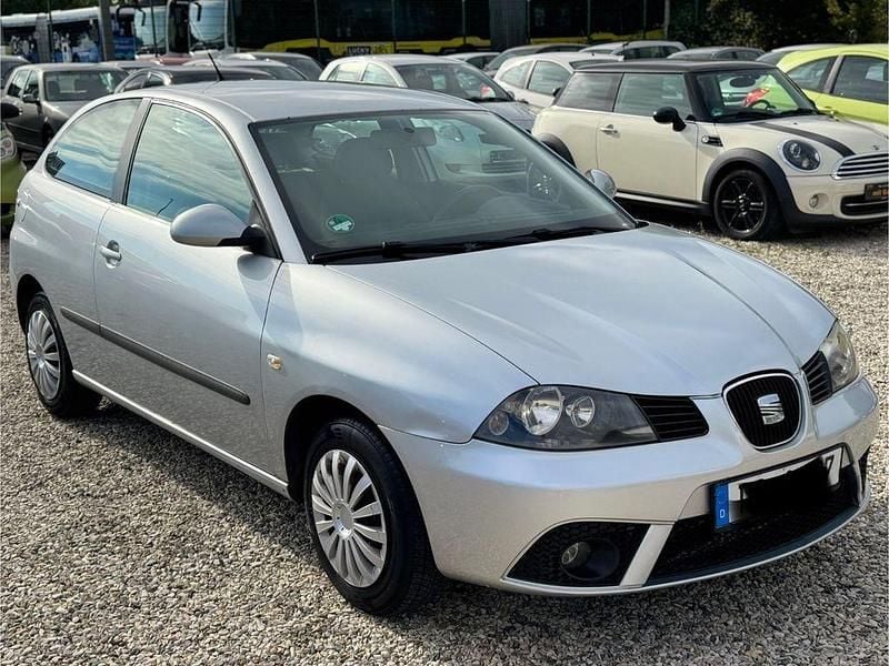 Grau Gebraucht 2008 Seat Ibiza Comfort Kleinwagen | 2.490 € (Fairer Preis) - Bild 1/4