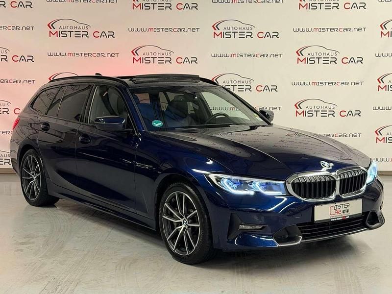 Gebraucht BMW 330e Sport Line 252 PS (185 kW) 2020 Tansanitblau Kombi