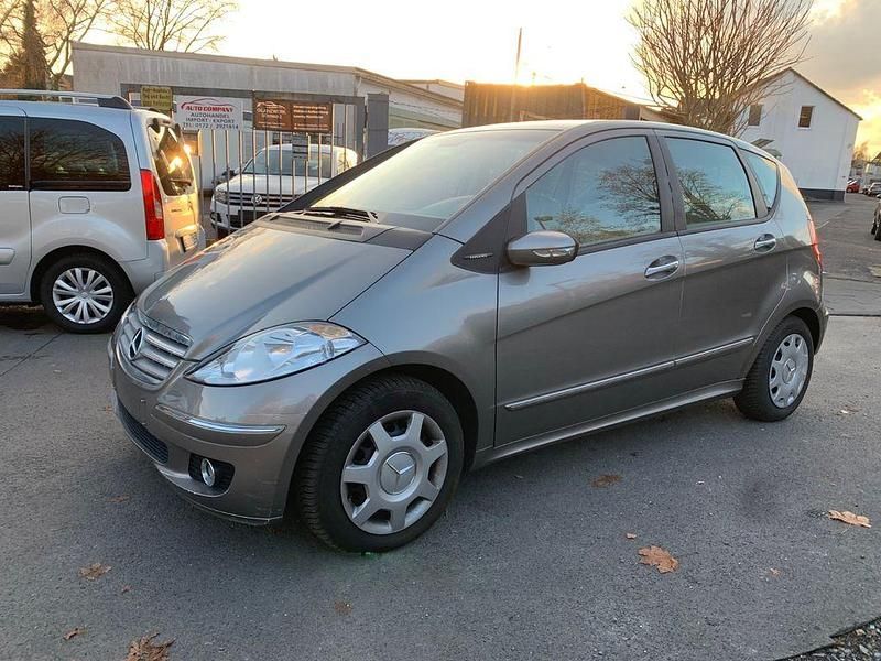 Grau Gebraucht 2005 Mercedes A170 Limousine | 2.450 € (Superpreis) - Bild 1/4