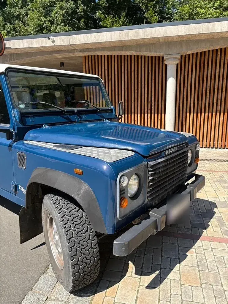 Occasion Land Rover Defender 122 ch (89 kW) 1998 Bleue SUV