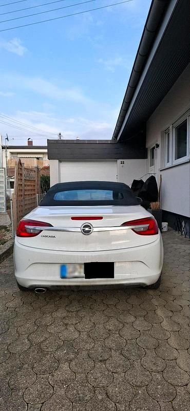 Gebraucht Opel Cascada Edition 140 PS (102 kW) 2013 Weiß Cabrio