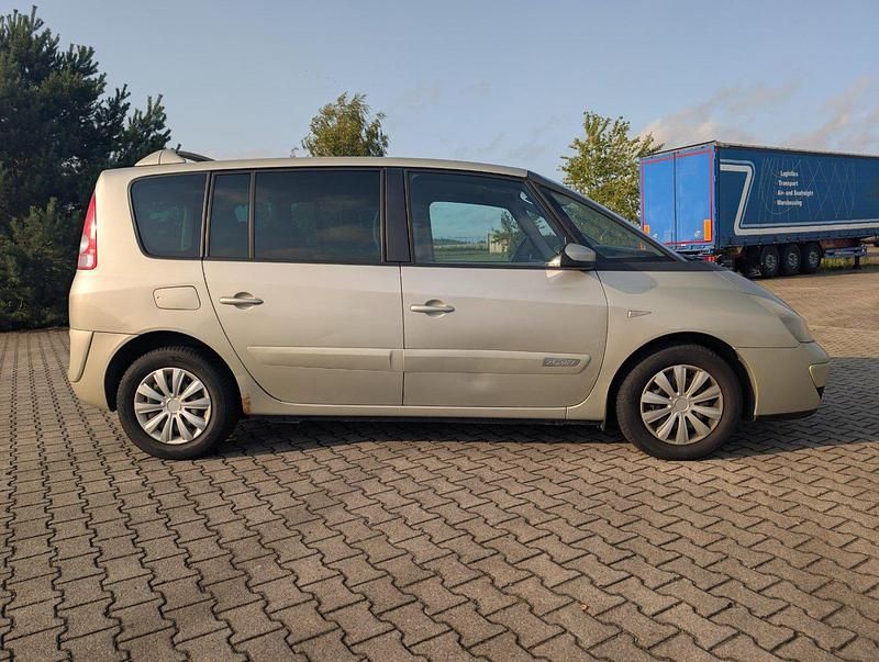 Gebraucht Renault Espace 136 PS (100 kW) 2005 Silber Van / Kleinbus