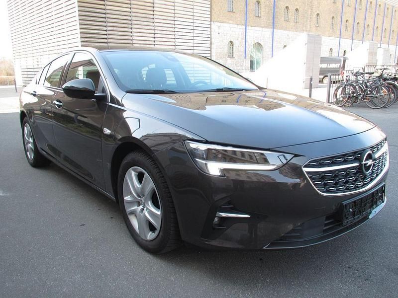 Gebraucht Opel Insignia Elegance 170 PS (125 kW) 2021 Braun Limousine