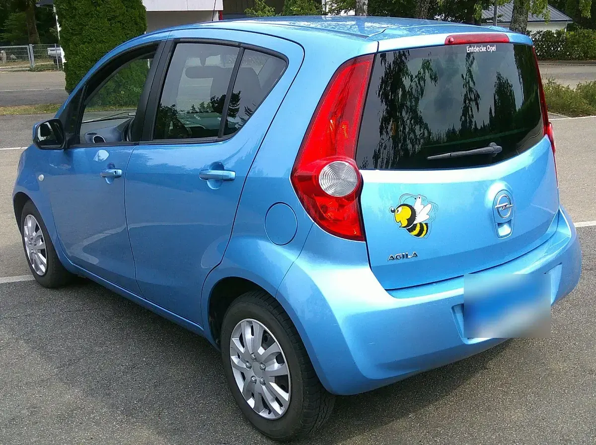 Gebraucht Opel Agila 65 PS (47 kW) 2008 Blau Kleinwagen