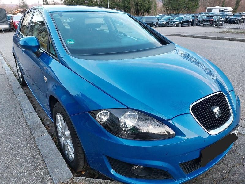 Second-hand Seat Leon Copa 105 CP (77 kW) 2011 Albastru Hatchback