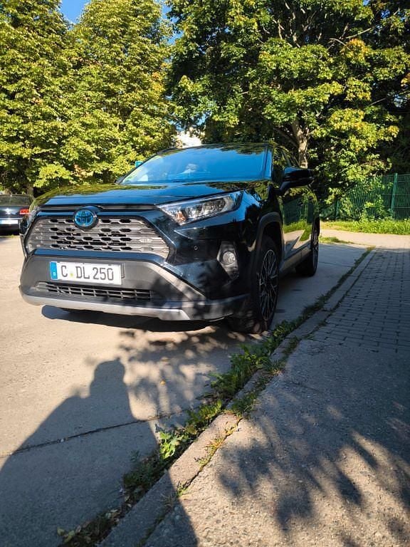 Schwarz Gebraucht 2019 Toyota RAV4 SUV | 28.900 € (Fairer Preis) - Bild 1/4