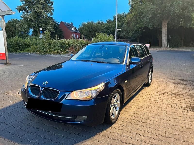 Gebraucht 2009 BMW 520 Kombi | 3.999 € (Superpreis) - Bild 1/4