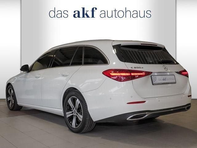 Gebraucht Mercedes C200 Avantgarde 184 PS (135 kW) 2022 Weiß Kombi