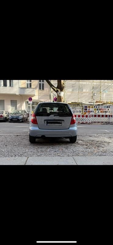 Gebraucht Mercedes A150 95 PS (69 kW) 2009 Andere farben Limousine