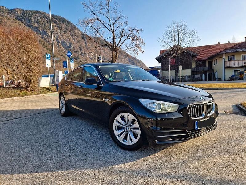 Schwarz Gebraucht 2014 BMW 530 Gran Turismo Limousine | 14.499 € (Fairer Preis) - Bild 1/4