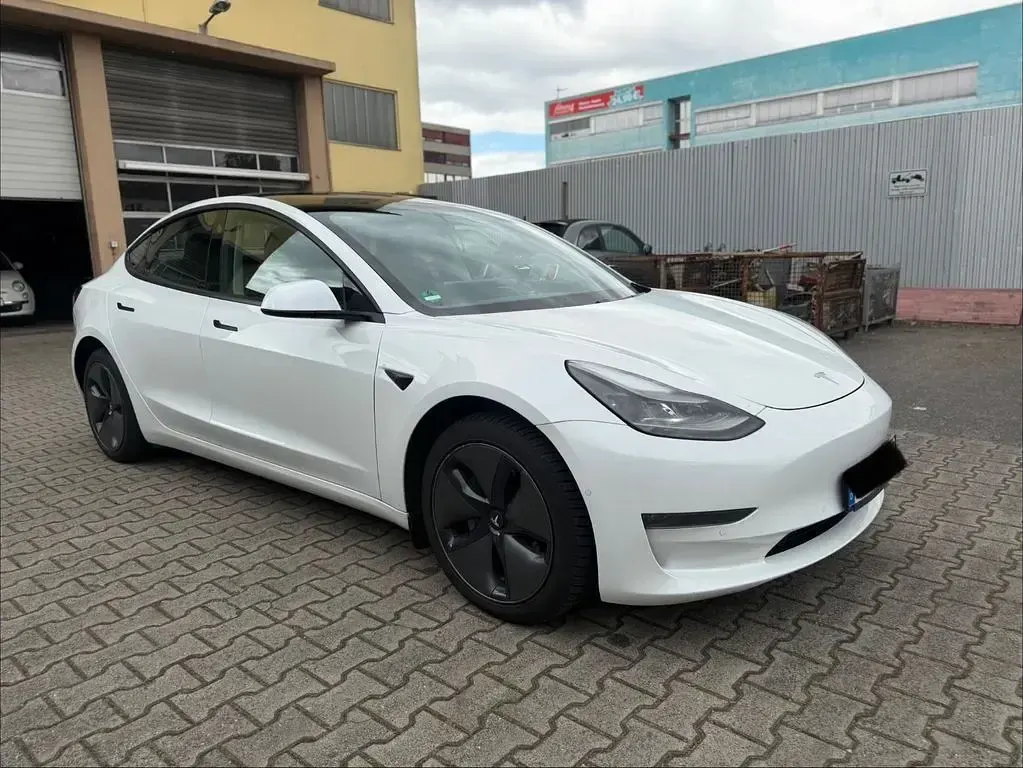 Gebraucht Tesla Model 3 350 kW (476 PS) 2021 Weiß Limousine