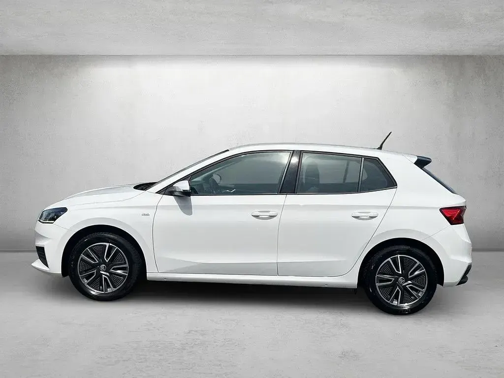 Gebraucht Skoda Fabia Tour 95 PS (69 kW) 2023 Weiß Kleinwagen