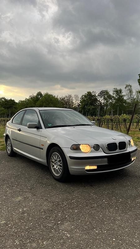 Gebraucht BMW 316 Compact 115 PS (84 kW) 2003 Silber Kleinwagen
