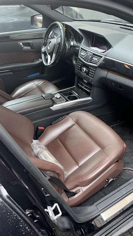 Gebraucht Mercedes E350 AMG 231 PS (169 kW) 2010 Schwarz Kombi
