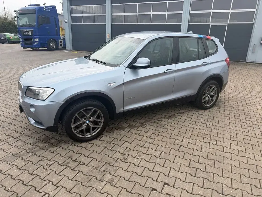 Gebraucht BMW X3 258 PS (189 kW) 2011 Blau SUV