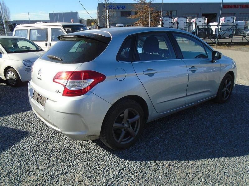 Gebraucht Citroën C4 Business Class 114 PS (83 kW) 2014 Silber Limousine
