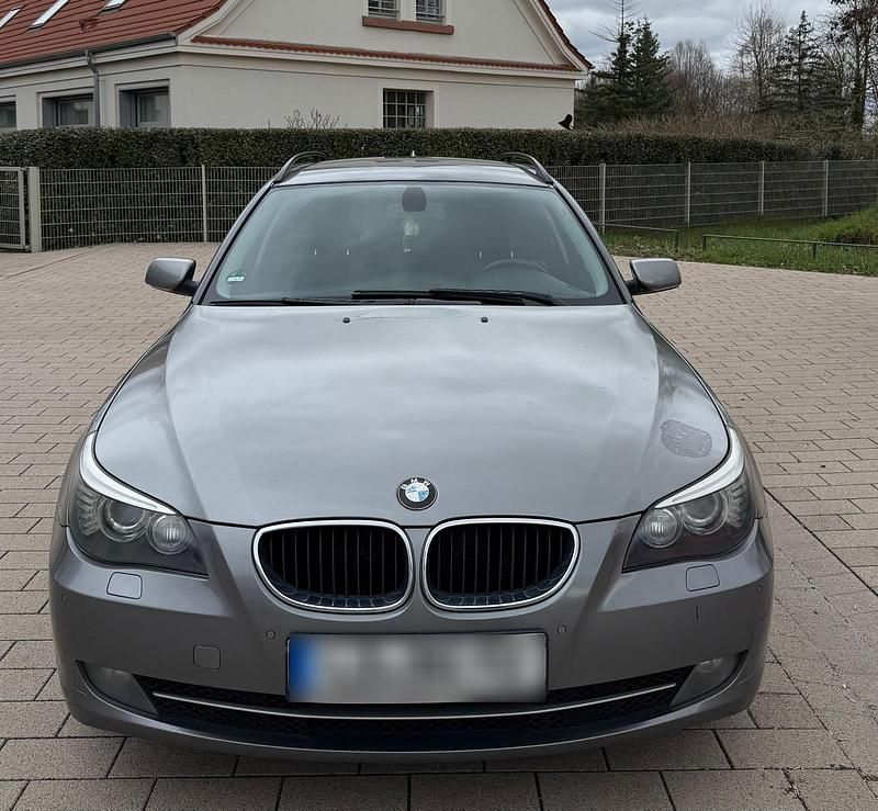 Gebraucht BMW 520 150 PS (110 kW) 2007 Grau Kombi