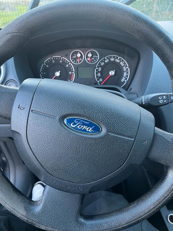 Gebraucht Ford Fusion 96 PS (70 kW) 2006 Blau Kleinwagen