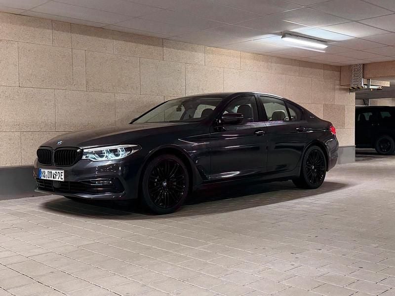 Gebraucht BMW 530e iPerformance 252 PS (185 kW) 2019 Grau Limousine