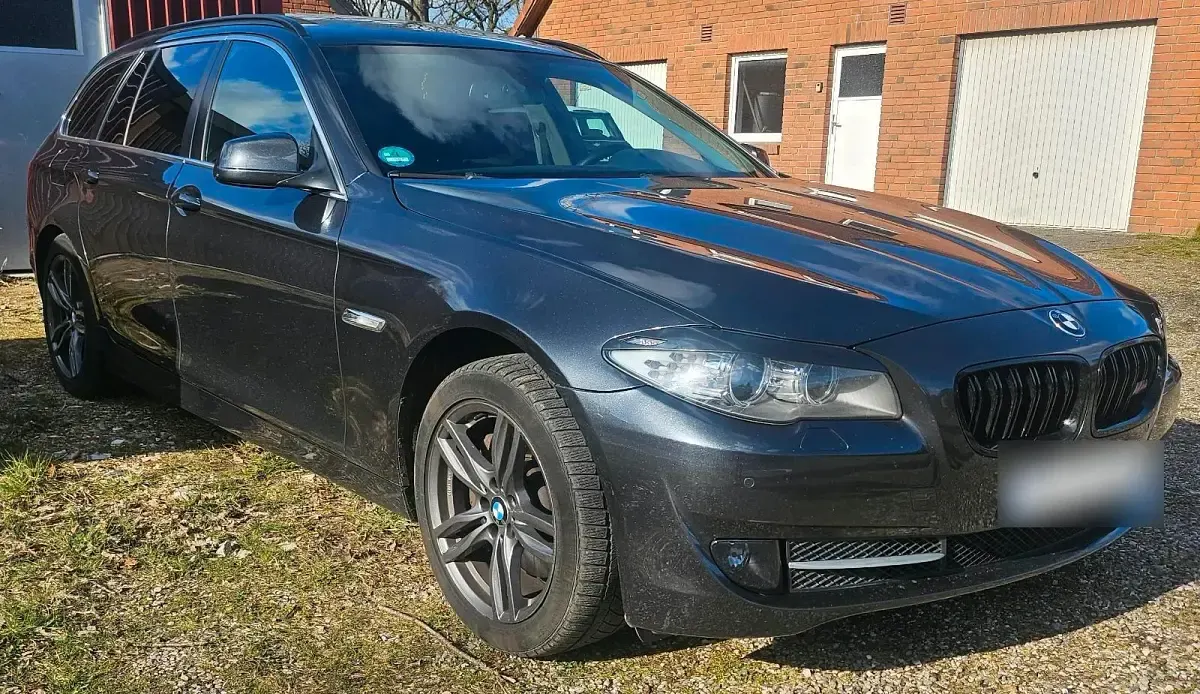 Gebraucht BMW 525 204 PS (150 kW) 2011 Grau Limousine