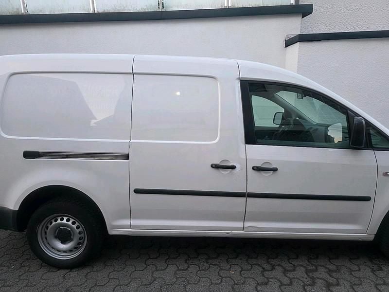 Gebraucht VW Caddy Maxi 105 PS (77 kW) 2010 Weiß Van / Kleinbus