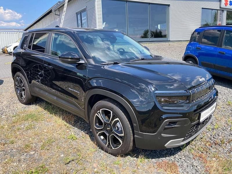 Volcano black Neu 2025 Jeep Avenger EV Summit SUV | 34.940 € (Fairer Preis) - Bild 1/4