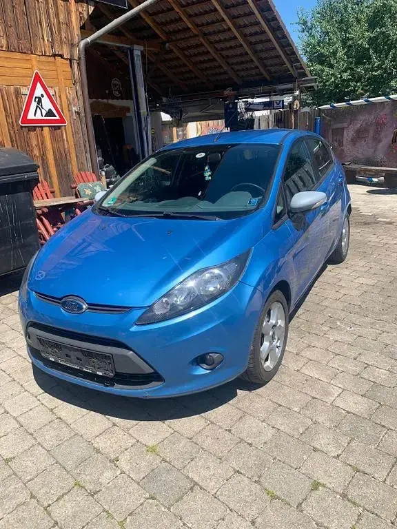 Gebraucht Ford Fiesta 82 PS (60 kW) 2009 Limousine