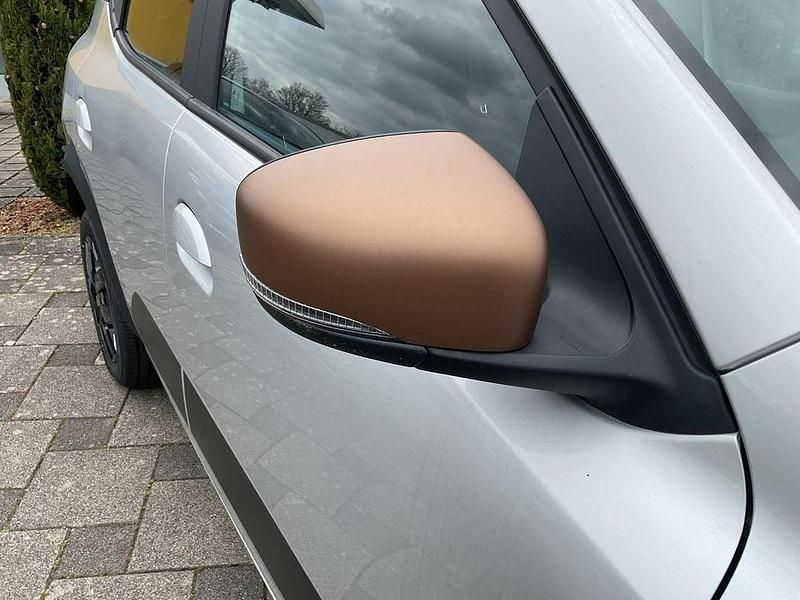 Gebraucht Dacia Spring Extreme 19 kW (26 PS) 2025 Silber Kleinwagen