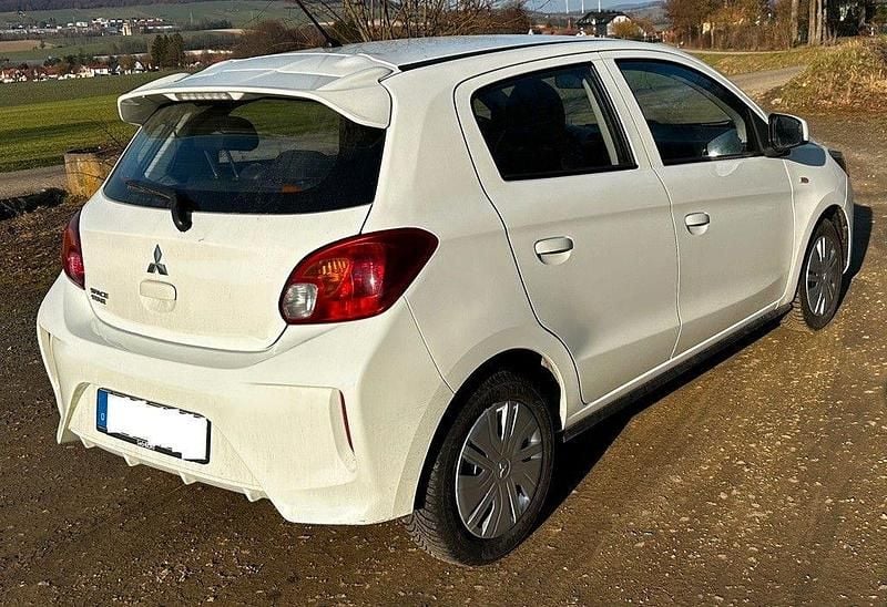 Gebraucht Mitsubishi Space Star Spirit 71 PS (52 kW) 2021 Weiß Kleinwagen