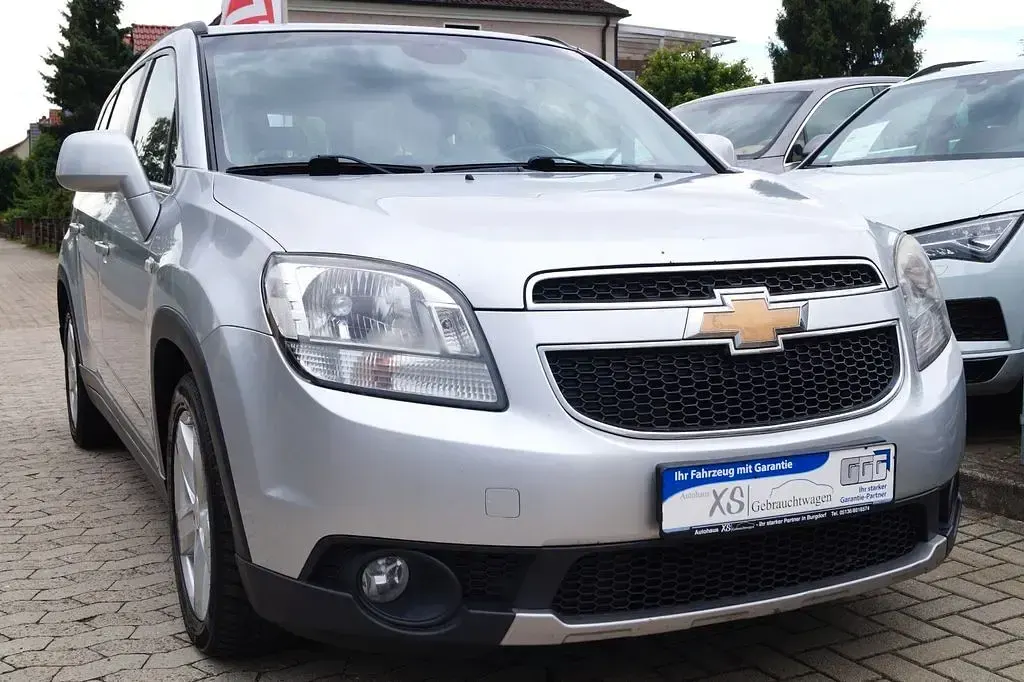 Gebraucht Chevrolet Orlando LTZ 163 PS (119 kW) 2012 Silber Van / Kleinbus