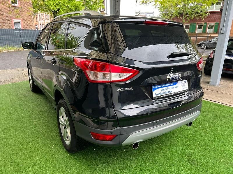Gebraucht Ford Kuga SYNC Edition 150 PS (110 kW) 2015 Schwarz SUV