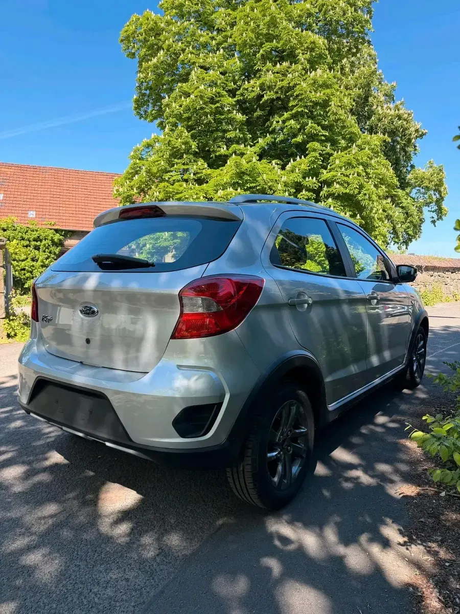 Gebraucht Ford Ka Plus Active 85 PS (62 kW) 2019 Silber Kleinwagen