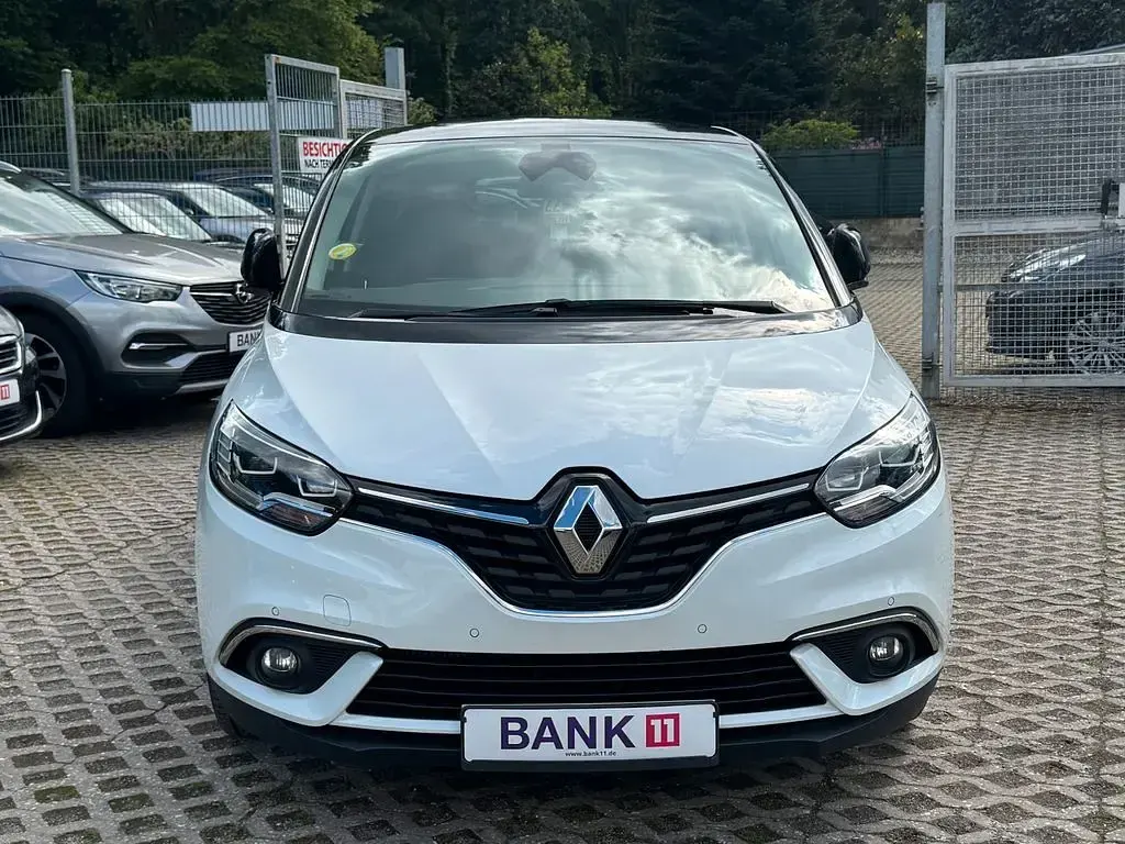 Gebraucht Renault Scénic IV Bose Edition 131 PS (96 kW) 2018 Weiss qnc+schwarz gne Van / Kleinbus