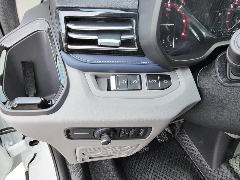 Neu Maxus V70 148 PS (108 kW) 2025 Weiß Van