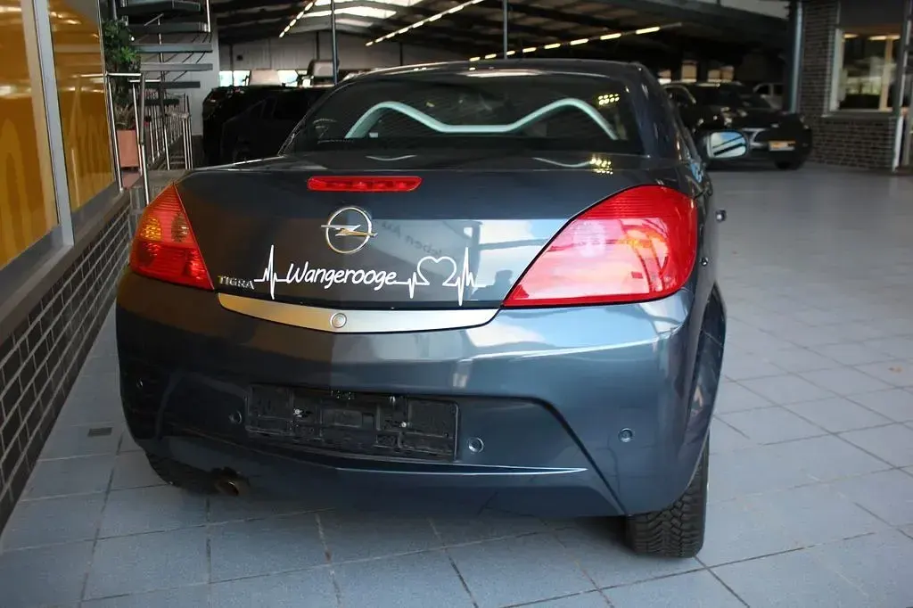 Gebraucht Opel Tigra 90 PS (66 kW) 2007 Metro m2 Cabrio