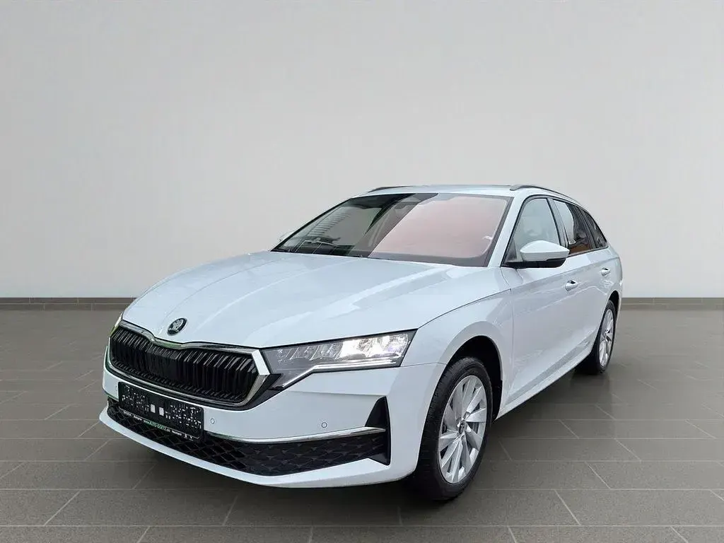 Neu Skoda Octavia Selection 150 PS (110 kW) 2026 Weiß Kombi