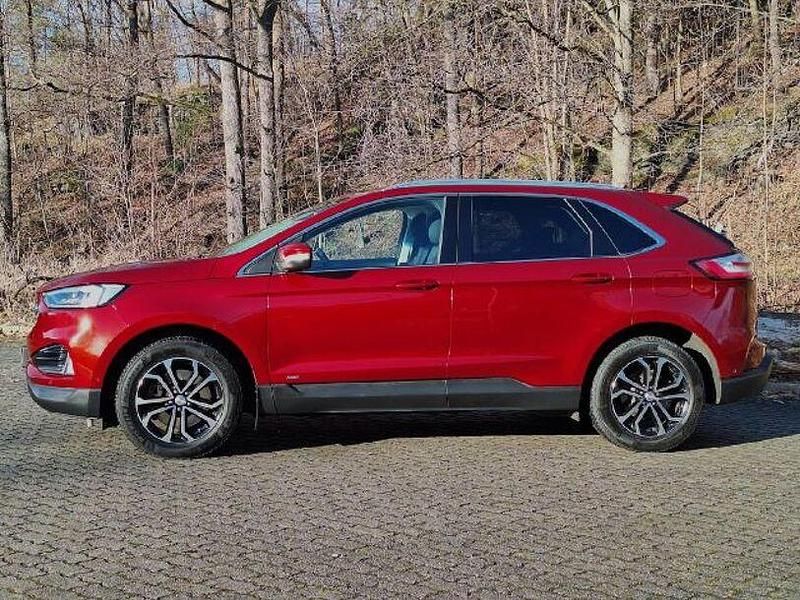 Second-hand Ford Edge Titanium 190 CP (139 kW) 2019 Roșu SUV