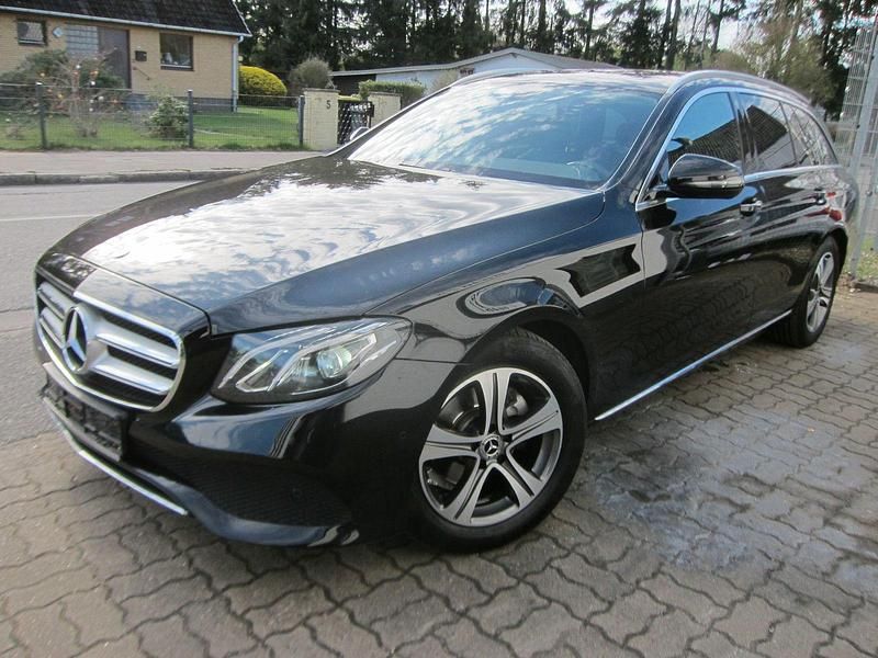 Gebraucht Mercedes E200 150 PS (110 kW) 2018 Schwarz Kombi