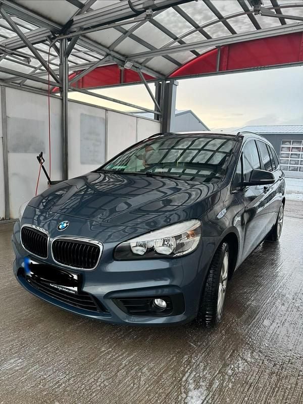Gebraucht BMW 218 Gran Tourer 135 PS (99 kW) 2016 Grau Van / Kleinbus