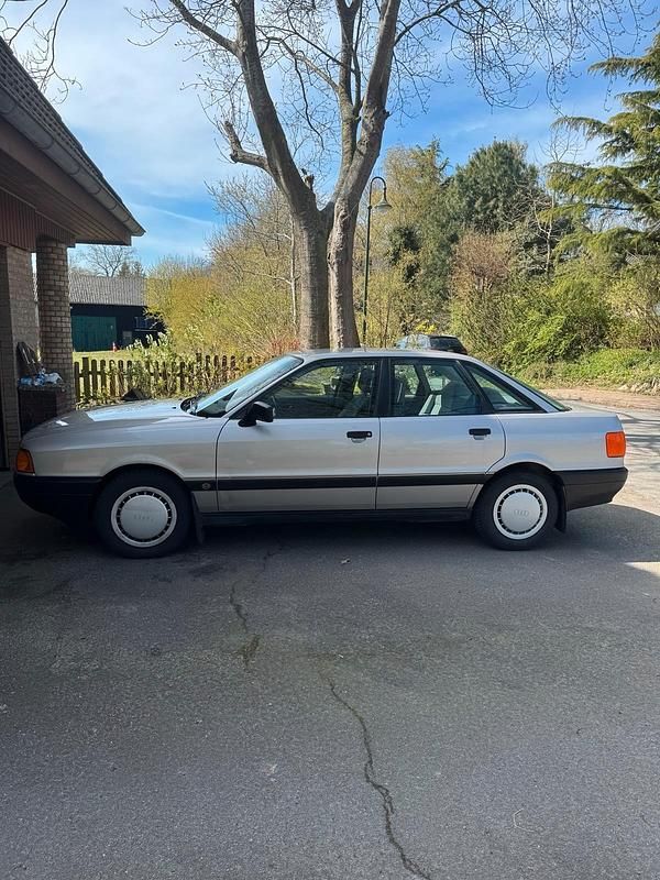 Gebraucht Audi 80 75 PS (55 kW) 1987 Silber Limousine
