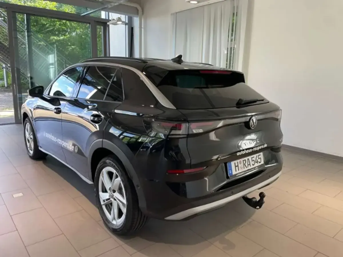 Gebraucht VW T-Roc Life 150 PS (110 kW) 2026 Grenadillschwarz metallic SUV