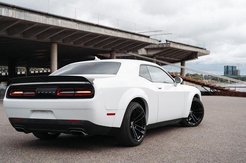 Usata Dodge Challenger 385 CV (283 kW) 2018 Bianco Coupé