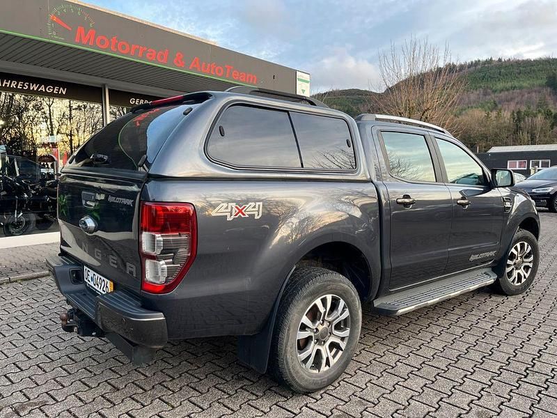Gebraucht Ford Ranger Wildtrack 200 PS (147 kW) 2016 Grau Abholung