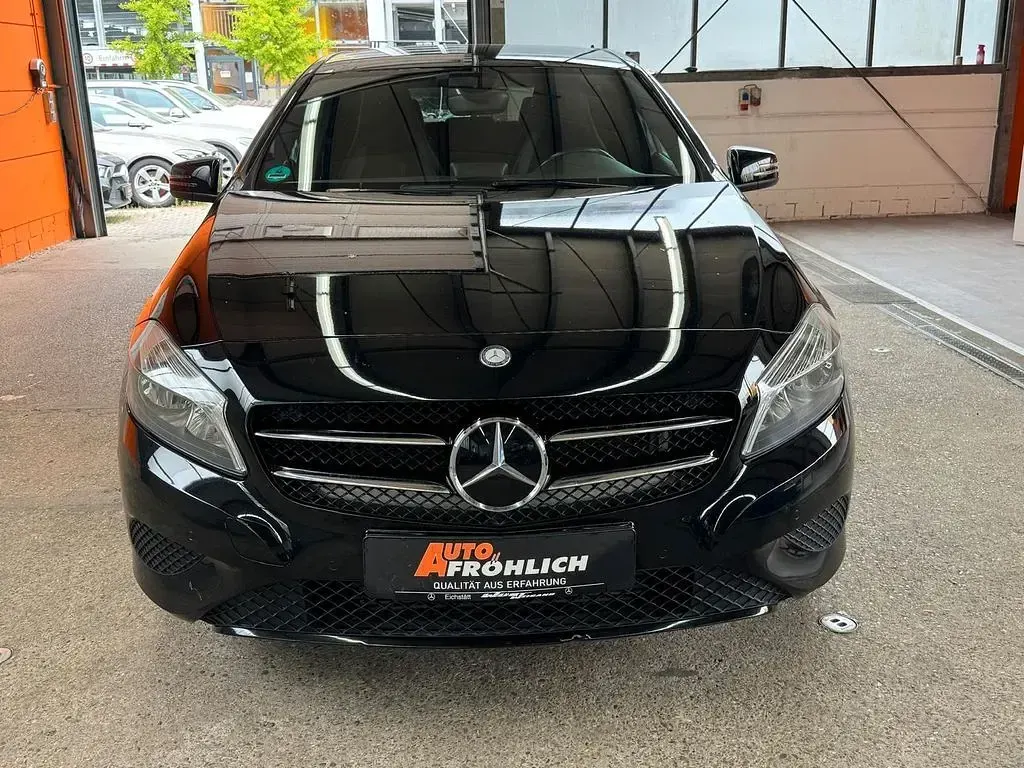 Gebraucht Mercedes A200 136 PS (100 kW) 2013 Schwarz Kleinwagen