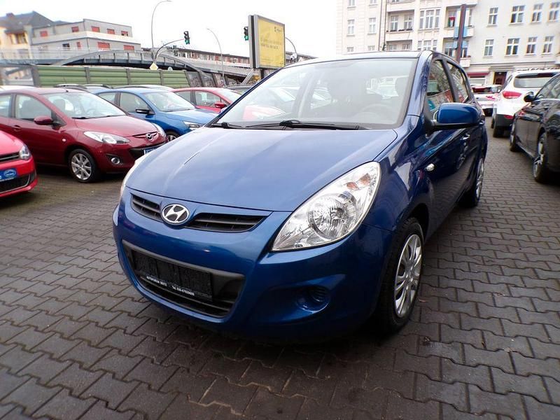 Blau Gebraucht 2010 Hyundai i20 Comfort Limousine | 6.990 € (Fairer Preis) - Bild 1/4