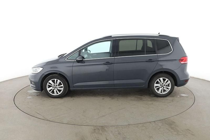 Gebraucht VW Touran Highline 150 PS (110 kW) 2021 Grau Van / Kleinbus