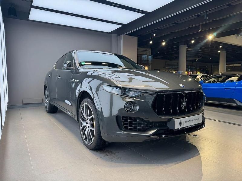 Gebraucht Maserati Levante 275 PS (202 kW) 2018 Grün SUV