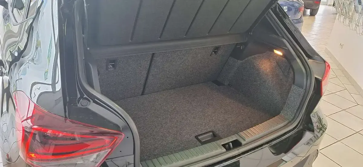 Gebraucht Seat Ibiza Style Plus 95 PS (69 kW) 2026 Mitternachtsschwarz Kleinwagen