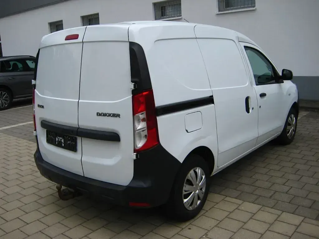 Gebraucht Dacia Dokker Basis 83 PS (61 kW) 2013 Weiß Van / Kleinbus