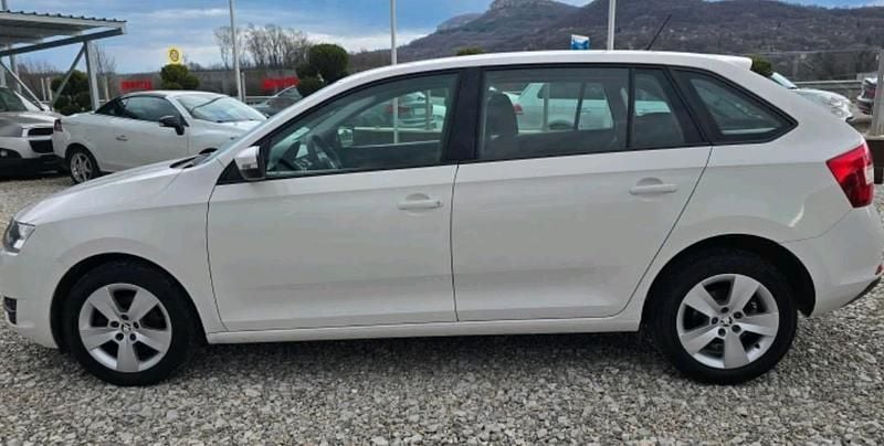 Gebraucht Skoda Rapid 95 PS (69 kW) 2018 Weiß Kleinwagen
